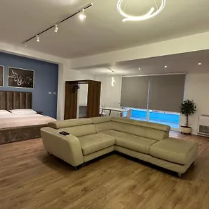 Apartment Scandinavian Al, Tirana